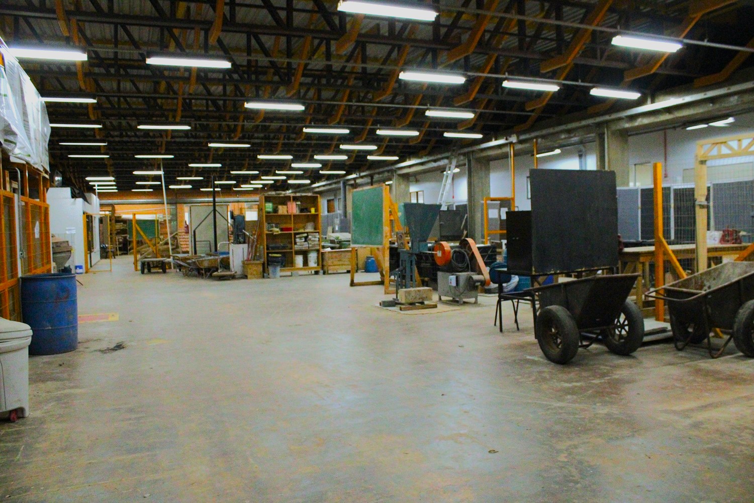 Laboratório J001
