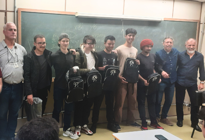 Além da equipe Pecus, na foto, mais duas vão para a Incubadora de Inovações da UTFPR Curitiba (Foto: Walter Bach).
