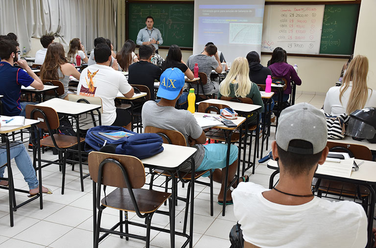 Sala de aula no Campus Francisco Beltrão (Foto: Decom)